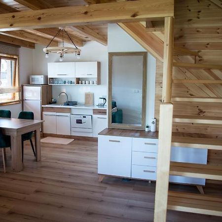 Kalinowy Sad Domki Z Jacuzzi I Sauna Mikołajki Eksteriør bilde