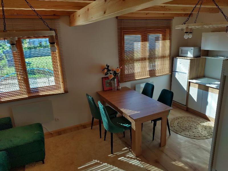 Kalinowy Sad Domki Z Jacuzzi I Sauna Mikołajki Eksteriør bilde